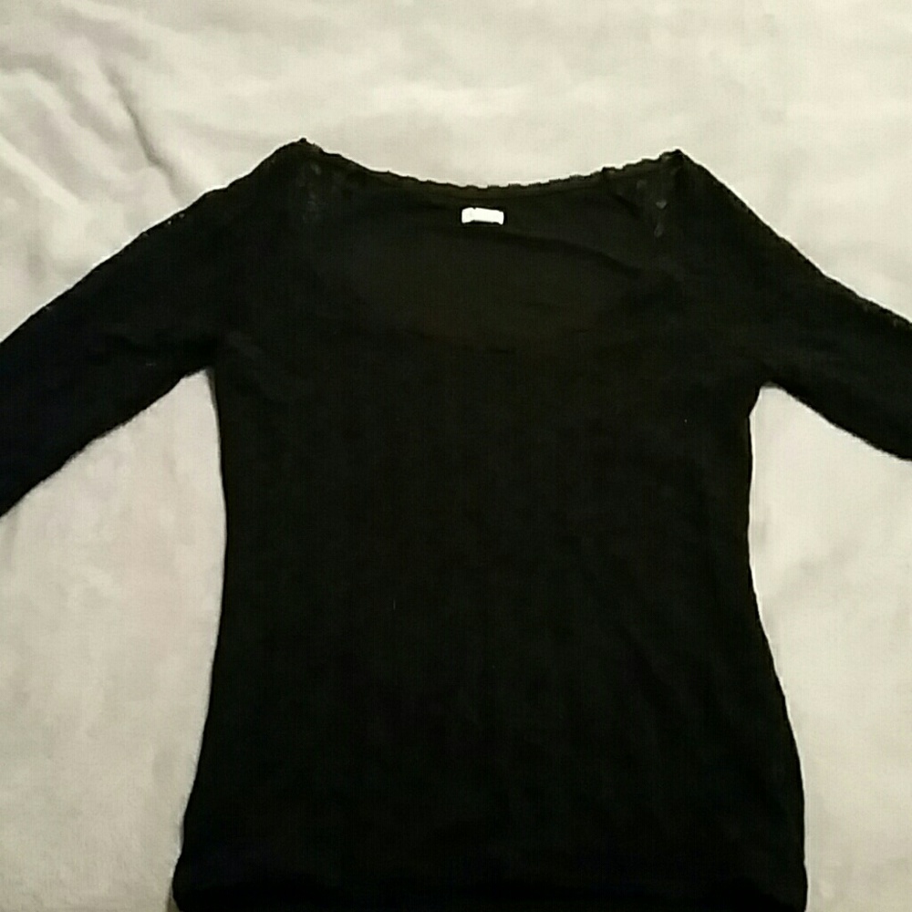 Aerie lace three quarter length sleeve top